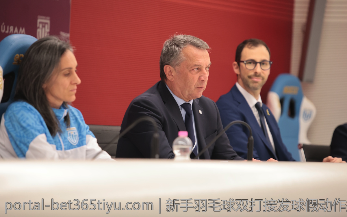 新手羽毛球双打接发球假动作技巧提升指南
